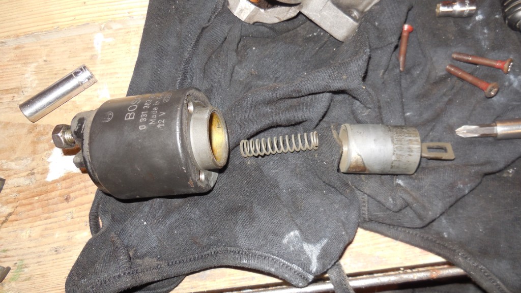 [Réglé] Problème démarreur qui tourne dans le vide. 205